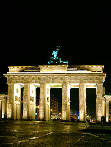 Brandenburger Tor - Blick nach Osten Foto 