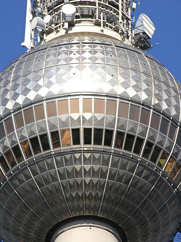 Fernsehturm und Neptunbrunnen