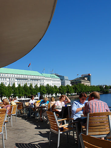 Brunchterrasse auf dem Alster Pavillon Foto 