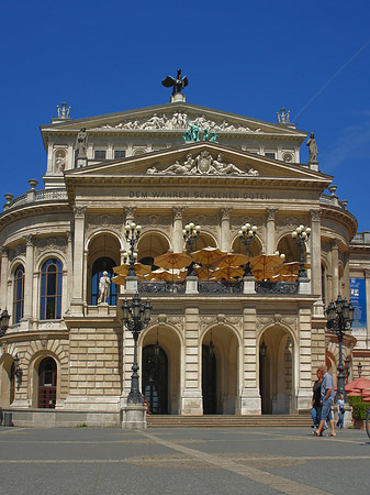 Alte Oper mit Opernplatz Foto 