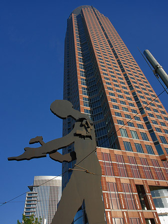 Foto Hammering Man am Fuß der Messe - Frankfurt am Main