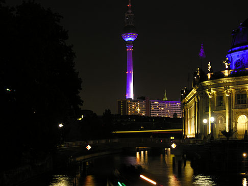 Bodemuseum und Fernsehturm Foto 