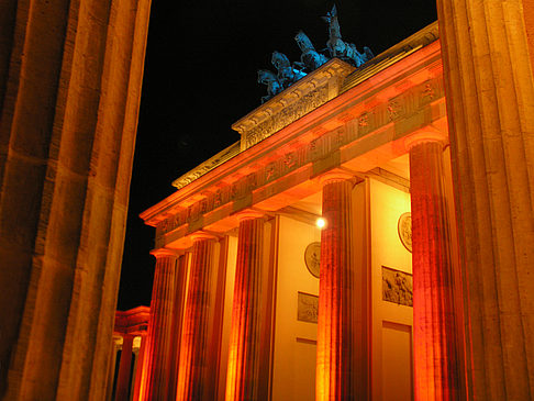 Brandenburger Tor bei Nacht Foto 