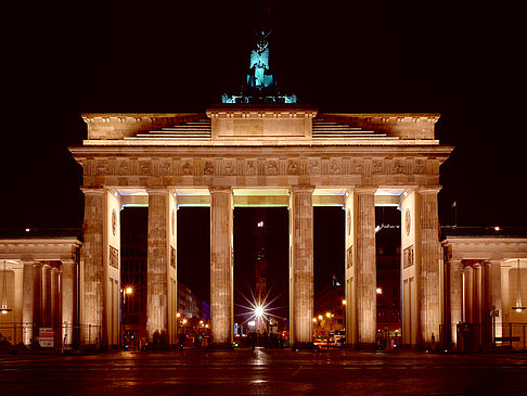 Brandenburger Tor - Blick nach Osten Foto 