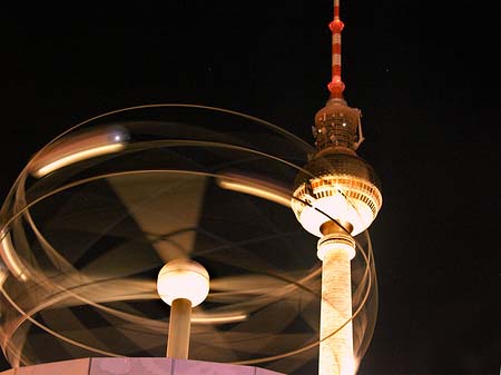 Fernsehturm und Weltzeituhr Fotos