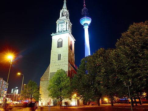 Marienkirche und Fernsehturm Foto 