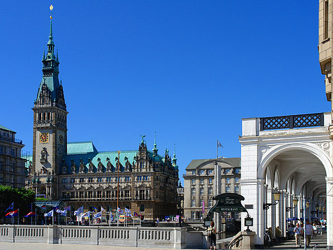 Foto Jungfernstieg und Alster Arkaden