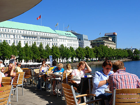 Brunchterrasse auf dem Alster Pavillon Foto 