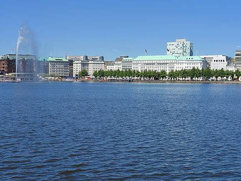 Fotos Fontäne auf der Binnenalster | Hamburg