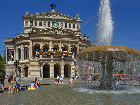 Fotos Alte Oper mit Brunnen | Frankfurt am Main