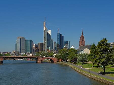 Skyline von Frankfurt Foto 