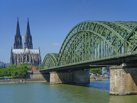 Fotos Hohenzollernbrücke am Kölner Dom