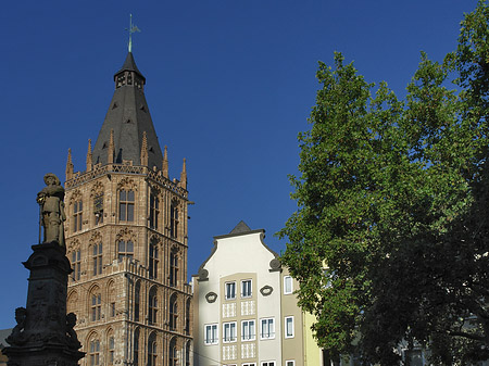 Fotos Platzjabeck vor dem Rathausturm