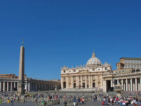 Fotos Obelisk mit dem Petersdom | 